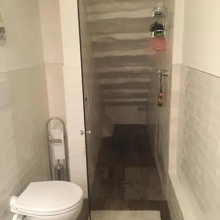 Bottega 11-2 Bed & Breakfast